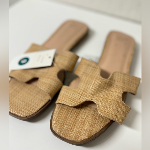 NWT Women's Nina Slide Sandals - A New Day
Beige - Picture 7 of 8